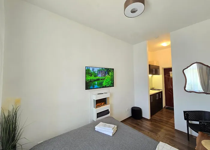 S8 Small Apartmán *